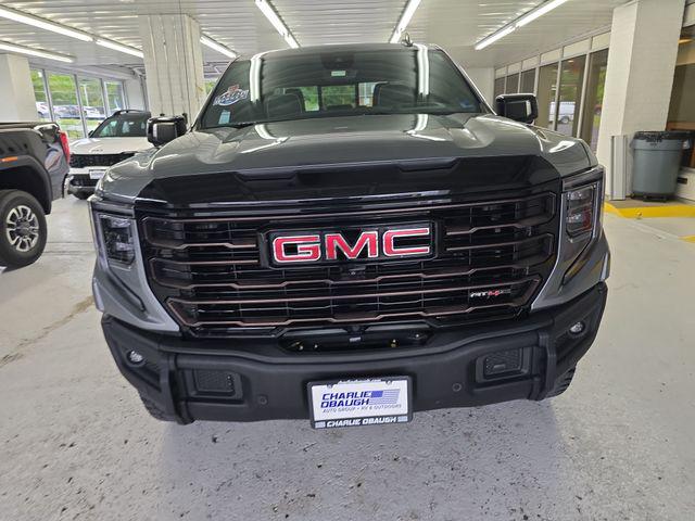 2023 GMC Sierra 1500 4WD Crew Cab Short Box AT4X