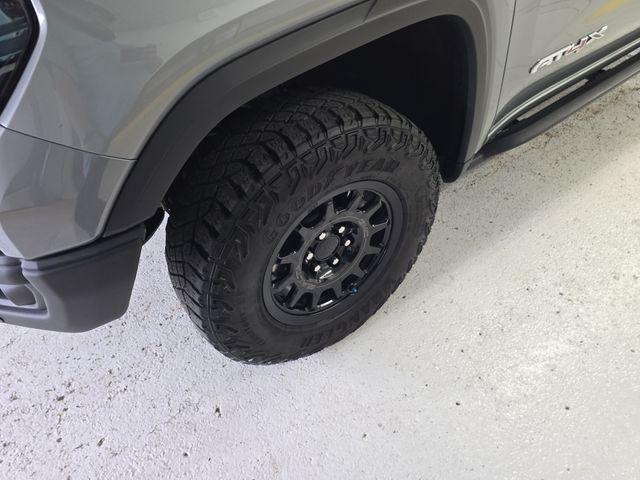 2023 GMC Sierra 1500 4WD Crew Cab Short Box AT4X