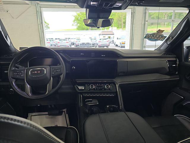 2023 GMC Sierra 1500 4WD Crew Cab Short Box AT4X