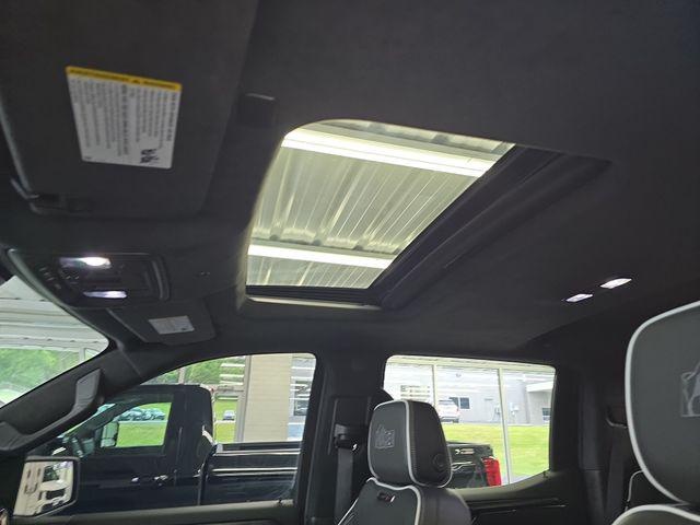 2023 GMC Sierra 1500 4WD Crew Cab Short Box AT4X