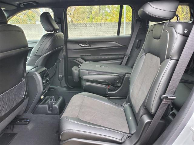 2024 Jeep Grand Cherokee L Altitude X 4x4