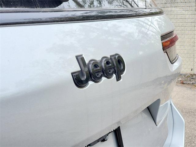 2024 Jeep Grand Cherokee L Altitude X 4x4