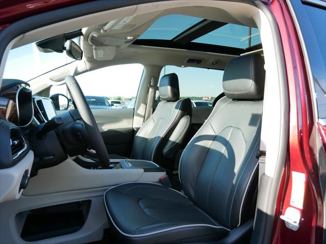 2023 Chrysler Pacifica Limited AWD