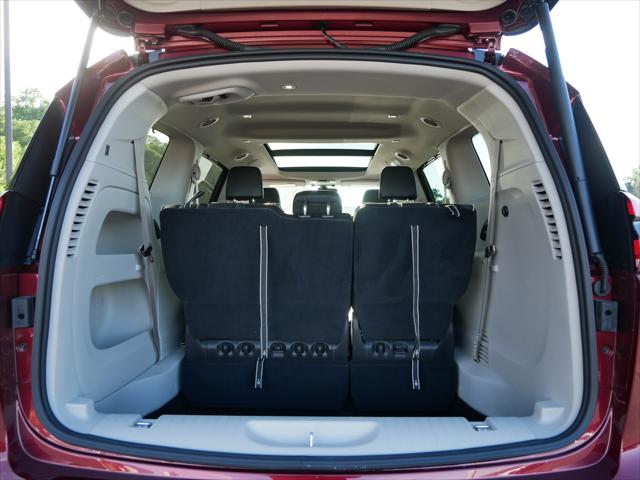 2023 Chrysler Pacifica Limited AWD