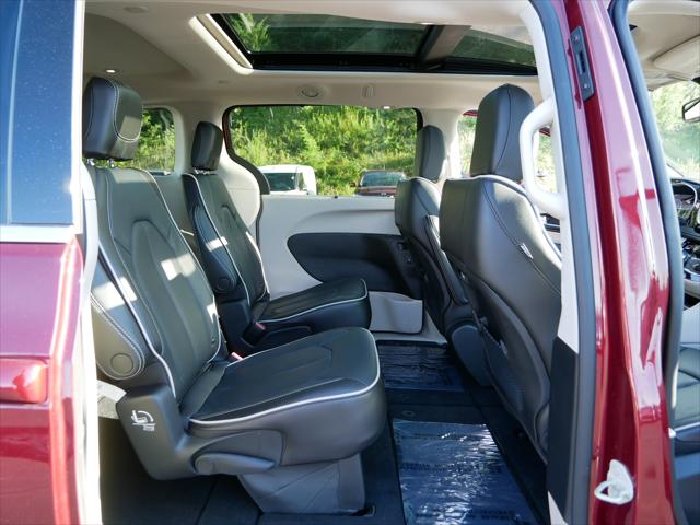 2023 Chrysler Pacifica Limited AWD