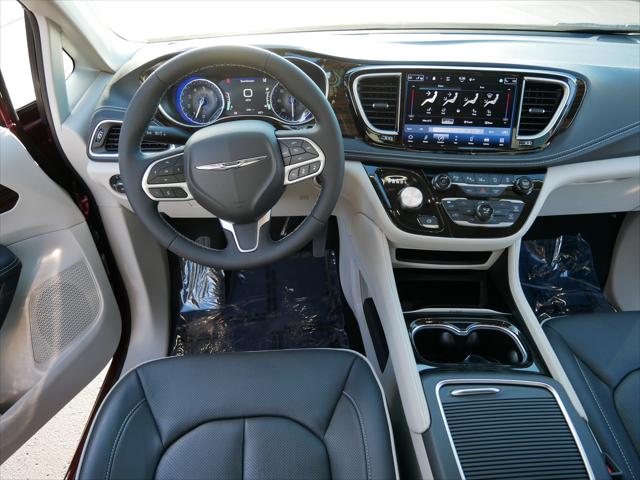 2023 Chrysler Pacifica Limited AWD