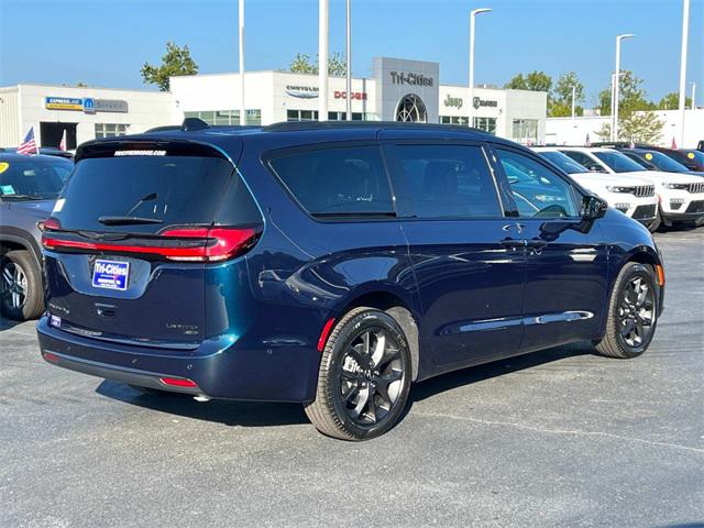 2024 Chrysler Pacifica PACIFICA LIMITED AWD