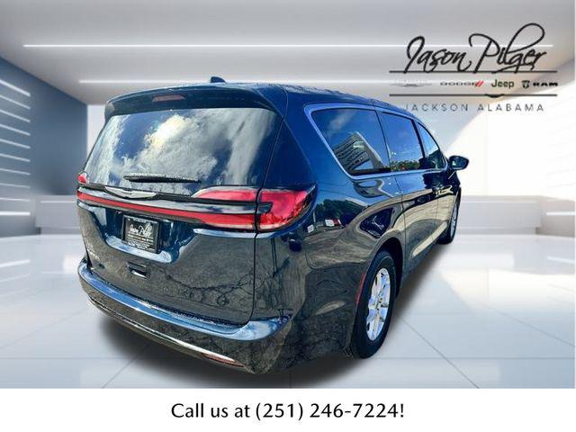 2024 Chrysler Pacifica PACIFICA TOURING L