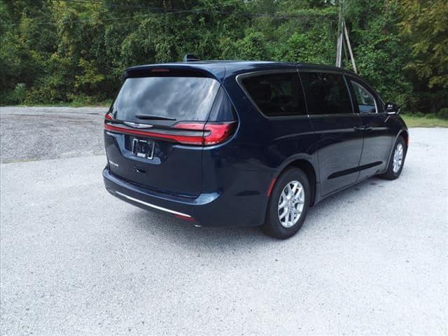 2024 Chrysler Pacifica PACIFICA TOURING L