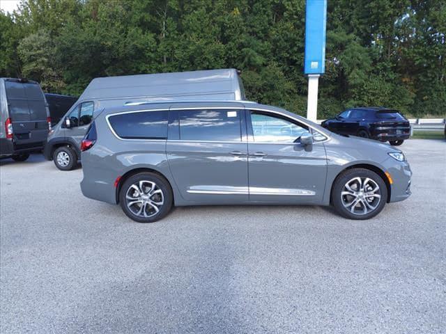 2024 Chrysler Pacifica PACIFICA PINNACLE AWD