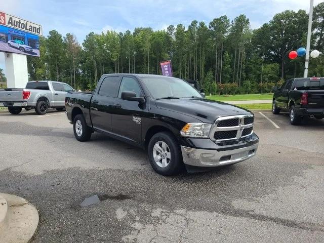 2022 RAM 1500 Classic SLT Crew Cab 4x2 57 Box