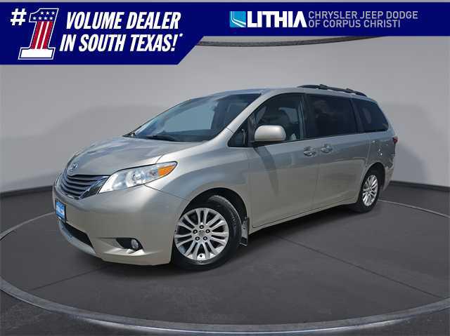 2015 Toyota Sienna XLE Premium 8 Passenger