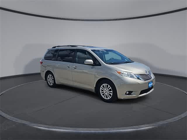 2015 Toyota Sienna XLE Premium 8 Passenger