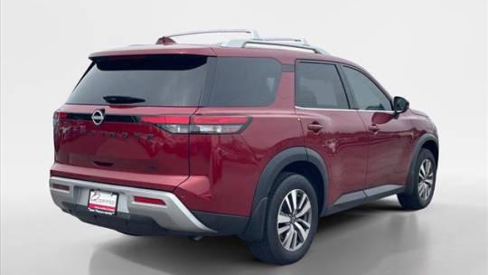 2022 Nissan Pathfinder SL 2WD