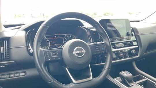 2022 Nissan Pathfinder SL 2WD