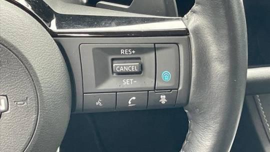 2022 Nissan Pathfinder SL 2WD