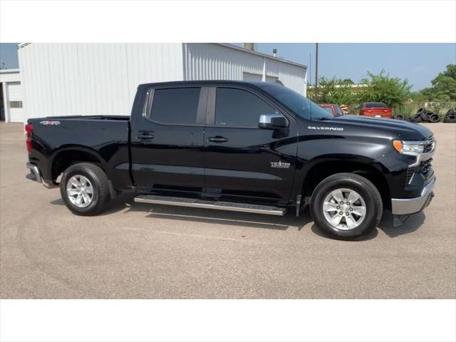 2022 Chevrolet Silverado 1500 4WD Crew Cab Standard Bed LT