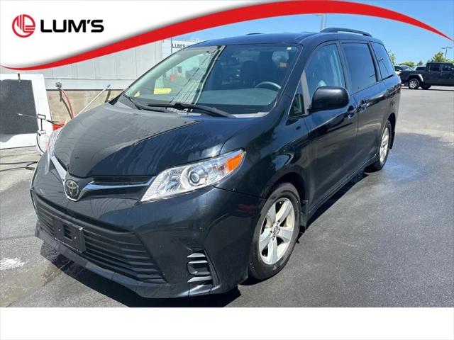 2019 Toyota Sienna LE 8 Passenger