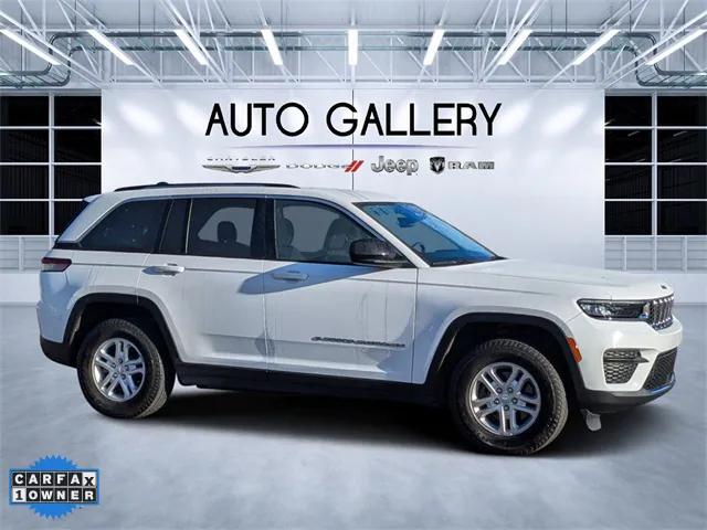 2023 Jeep Grand Cherokee Laredo 4x4