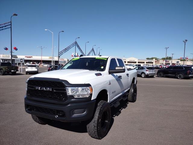 2020 RAM 2500 Tradesman Crew Cab 4X4 64 Box