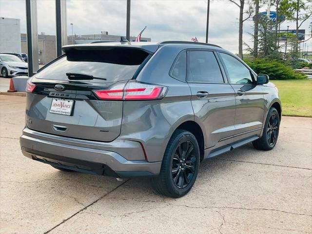 2022 Ford Edge SE