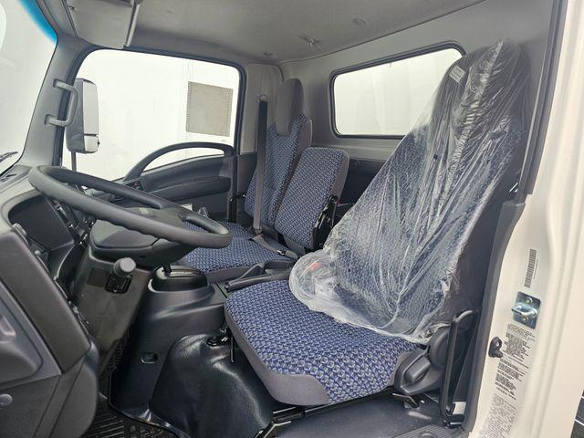 2025 Chevrolet 5500 Base