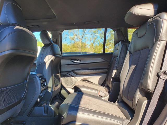 2024 Jeep Grand Cherokee L Altitude X 4x4