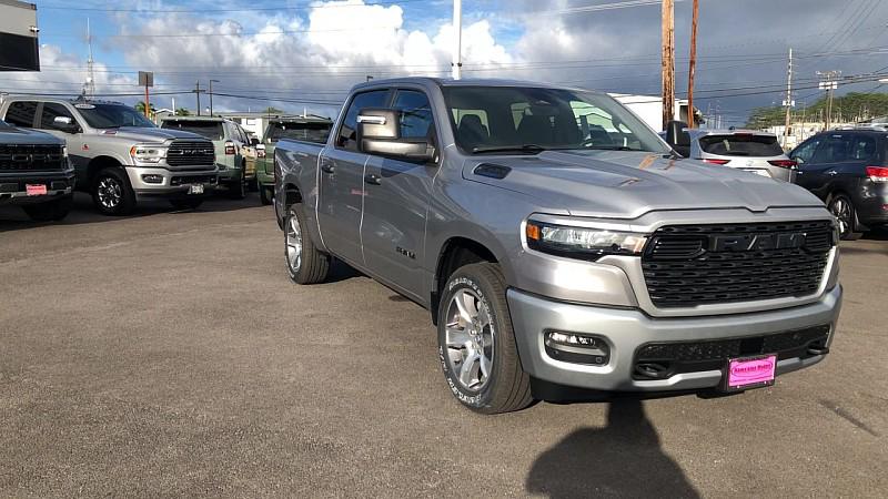 2025 RAM 1500 Tradesman Crew Cab 4x4 57 Box