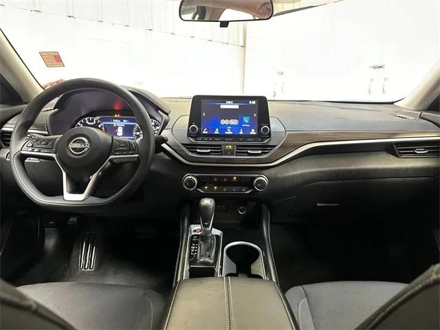 2023 Nissan Altima SV FWD