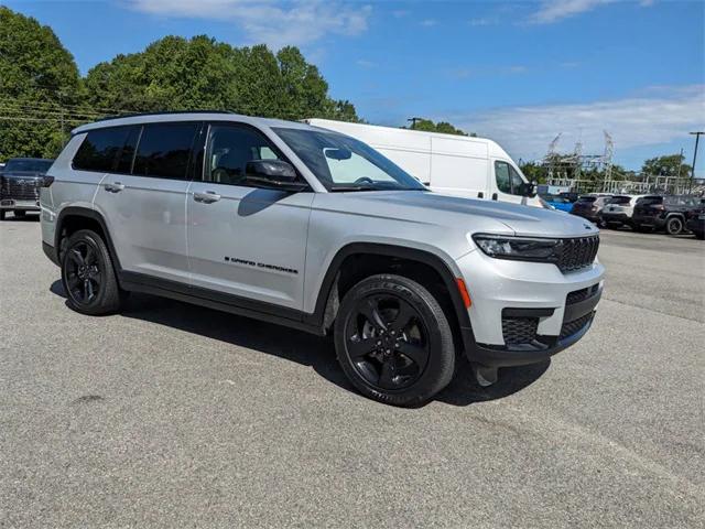 2023 Jeep Grand Cherokee L Altitude 4x4