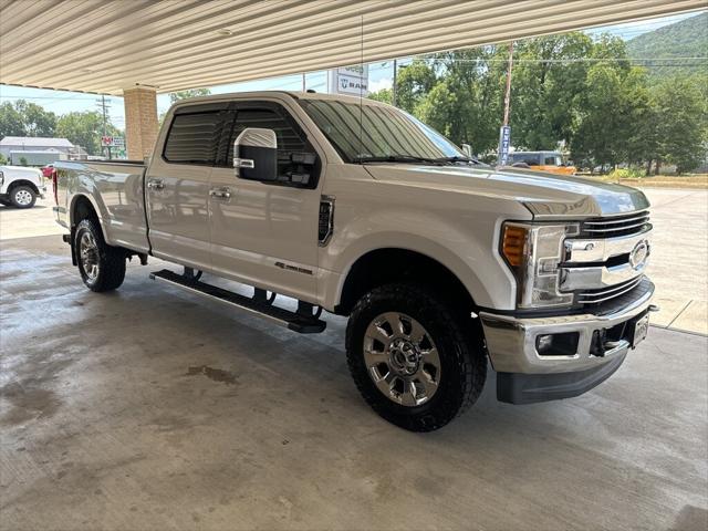 2017 Ford F-350 LARIAT