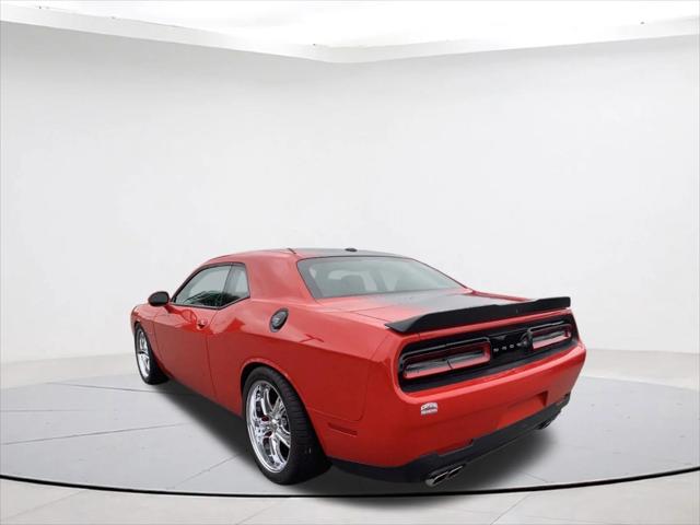 2016 Dodge Challenger R/T Shaker