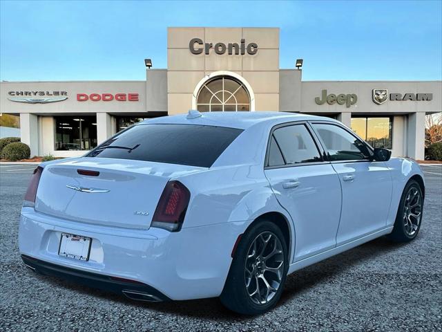 2018 Chrysler 300 Touring