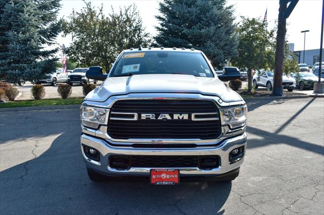 2020 RAM 3500 Big Horn Crew Cab 4x4 8 Box