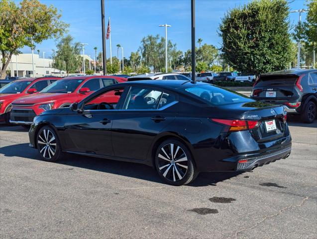 2022 Nissan Altima SR FWD