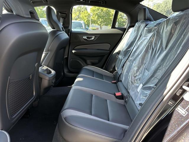 2024 Volvo S60 B5 Plus Black Edition