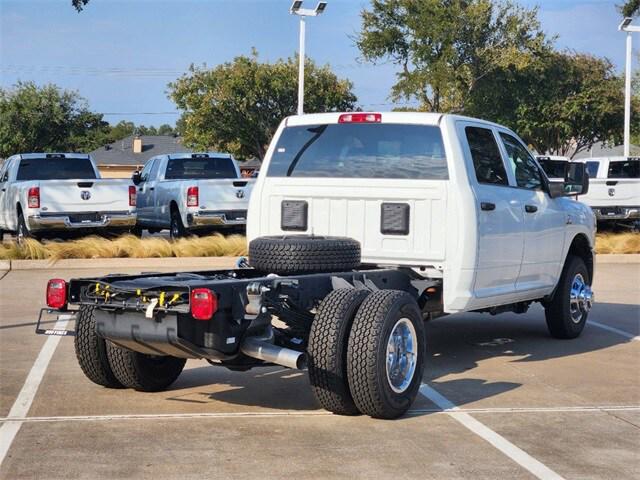 2024 RAM Ram 3500 Chassis Cab RAM 3500 TRADESMAN CREW CAB CHASSIS 4X4 60 CA