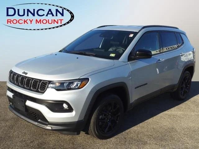 2025 Jeep Compass COMPASS LATITUDE 4X4
