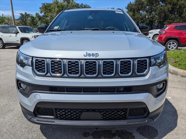 2025 Jeep Compass COMPASS LATITUDE 4X4