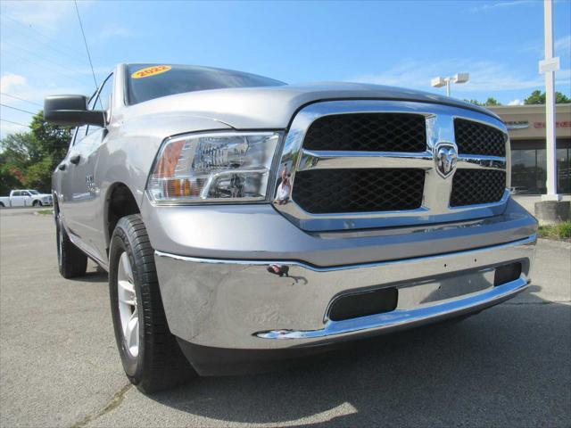 2022 RAM 1500 Classic SLT Crew Cab 4x4 57 Box