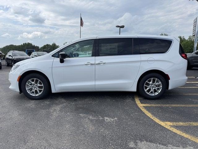 2024 Chrysler Voyager LX