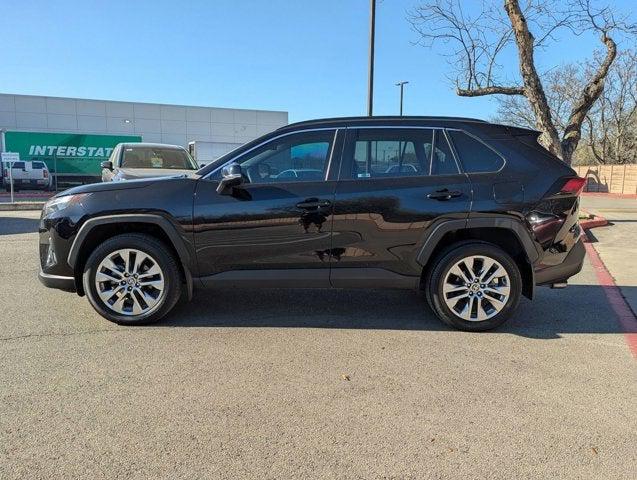 2022 Toyota RAV4 XLE Premium
