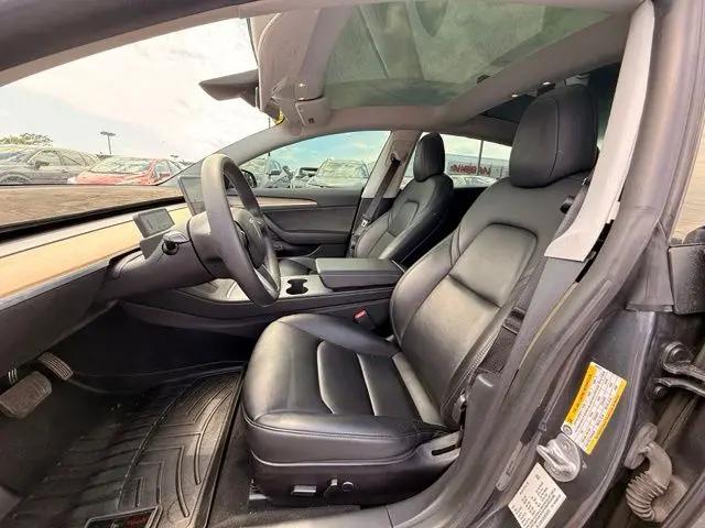 2021 Tesla Model 3 Standard Range Plus Rear-Wheel Drive