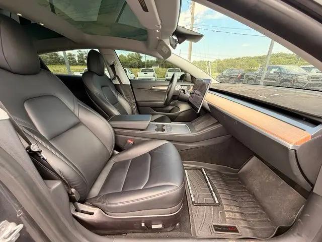 2021 Tesla Model 3 Standard Range Plus Rear-Wheel Drive