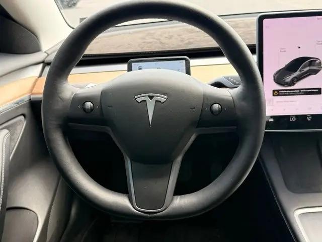 2021 Tesla Model 3 Standard Range Plus Rear-Wheel Drive