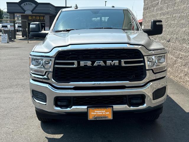 2023 RAM 3500 Tradesman Crew Cab 4x4 8 Box