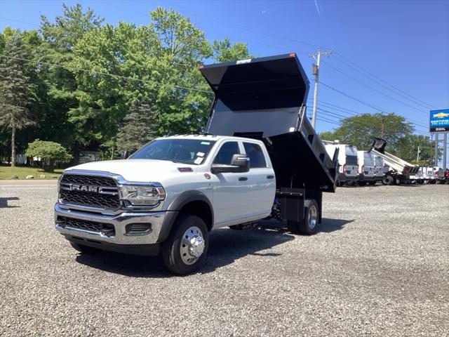 2024 RAM Ram 5500 Chassis Cab RAM 5500 TRADESMAN CHASSIS CREW CAB 4X4 60 CA