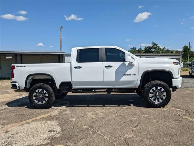 2021 Chevrolet Silverado 2500HD 4WD Crew Cab Standard Bed Custom