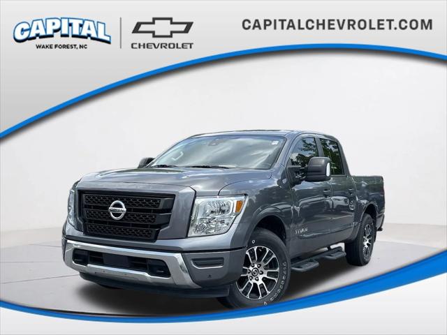 2022 Nissan TITAN Crew Cab SV 4x4