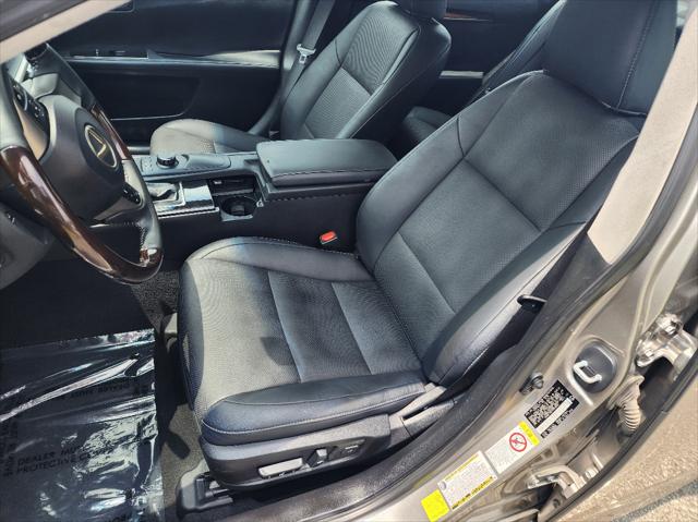 2017 Lexus ES 350 Sedan